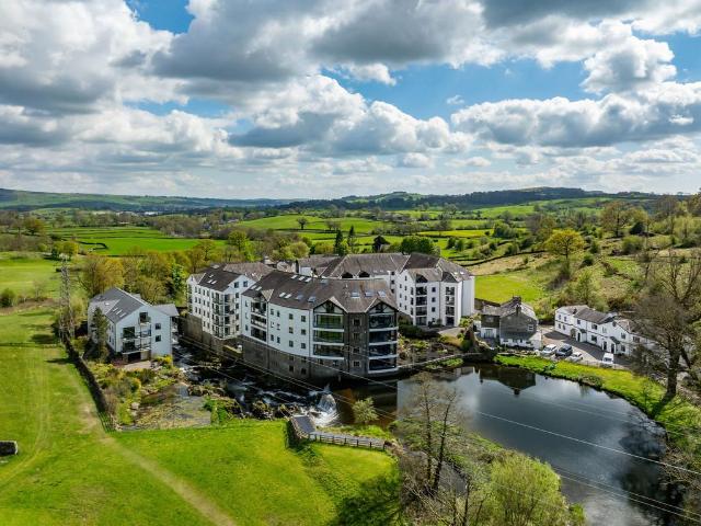 3 bedroom apartment for sale