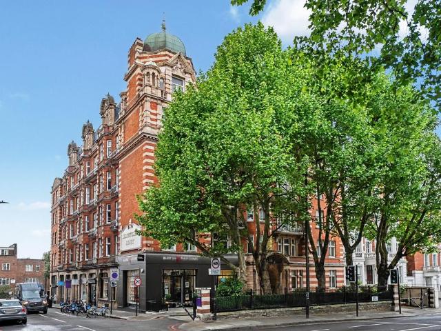 3 bedroom apartment for sale