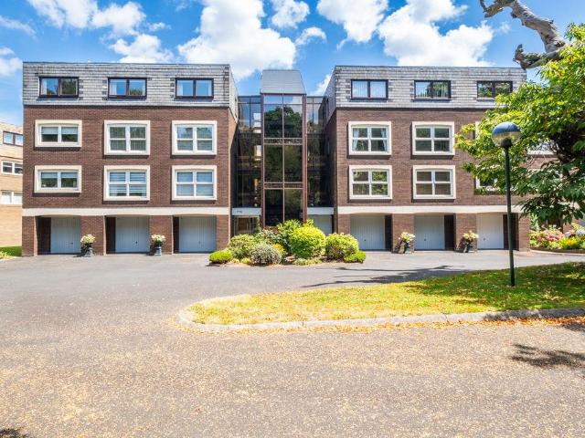 3 bedroom apartment for sale