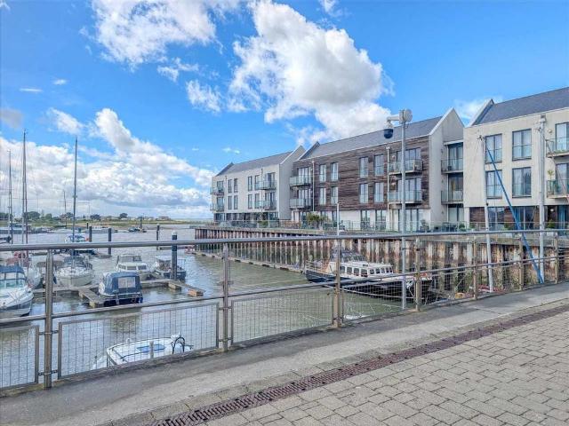 3 bedroom apartment for sale