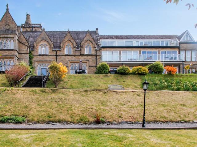 3 bedroom apartment for sale