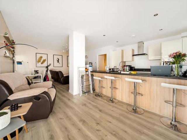3 bedroom apartment for sale
