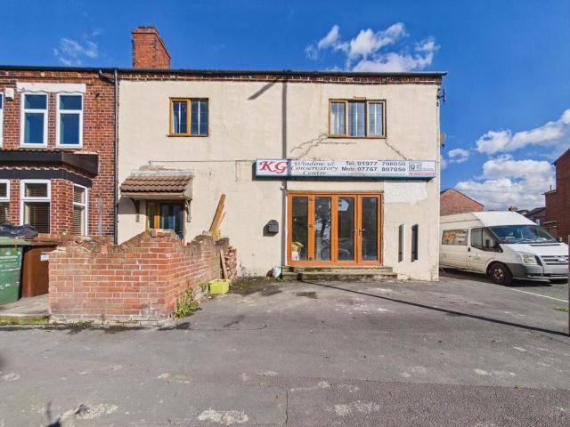 3 bedroom apartment for sale