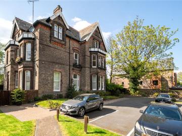 3 bedroom apartment for sale