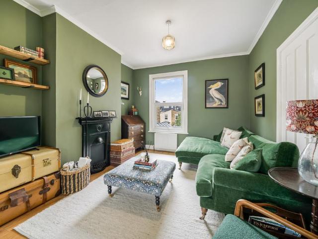 3 bedroom apartment for sale