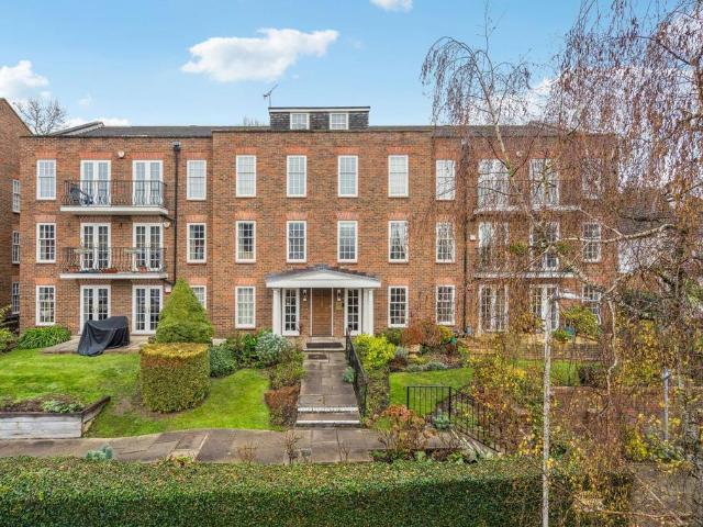 3 bedroom apartment for sale