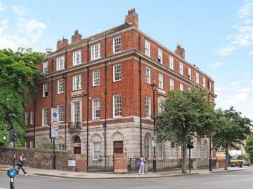 Belgravia, London, Greater London - Equipped kitchen