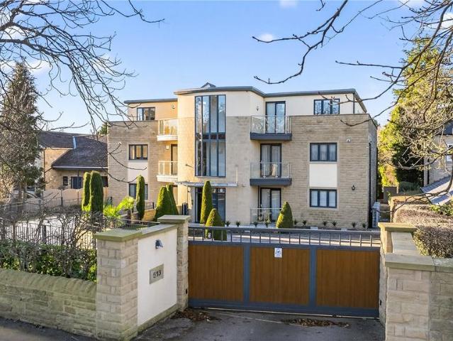 3 bedroom apartment for sale