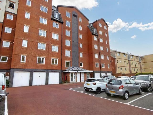 3 bedroom apartment for sale
