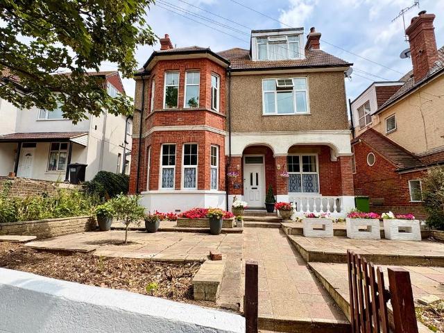 3 bedroom apartment for sale