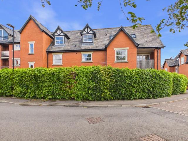 3 bedroom apartment for sale