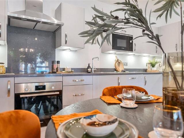 3 bedroom apartment for sale