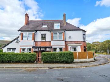 3 bedroom apartment for sale