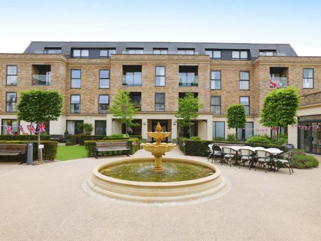 3 bedroom apartment for sale