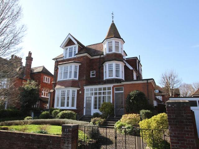 3 bedroom apartment for sale