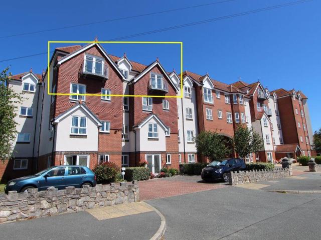 3 bedroom apartment for sale
