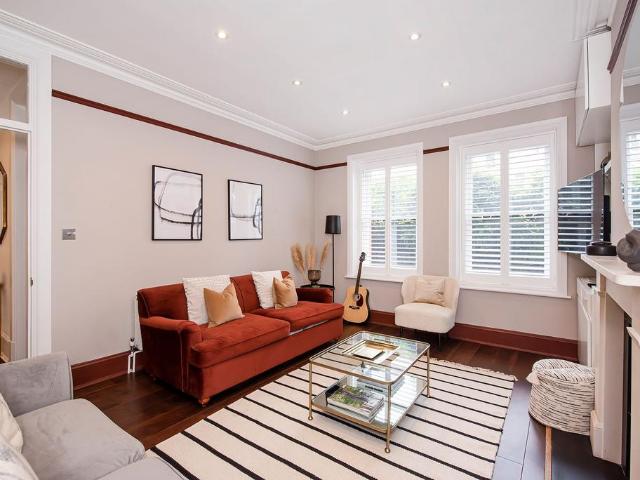 3 bedroom apartment for sale