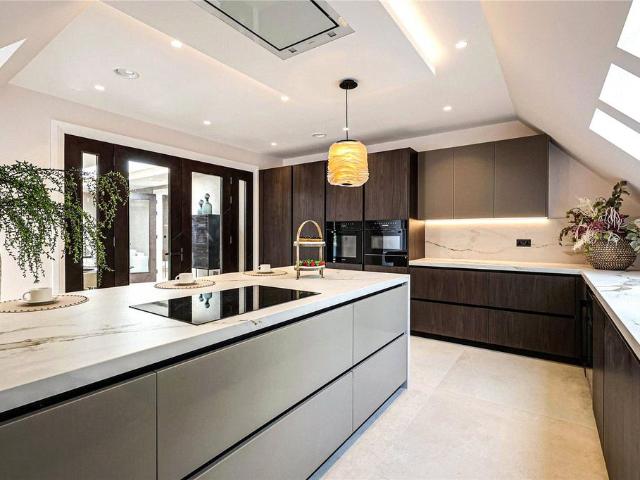 3 bedroom apartment for sale