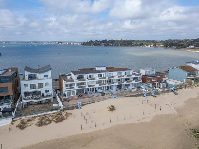 3 bedroom apartment for sale
