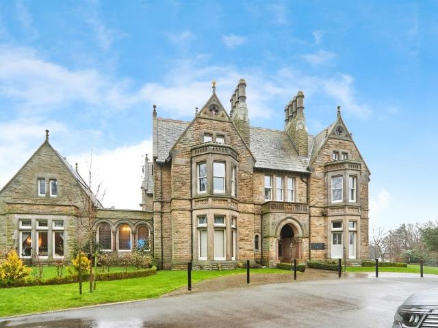 3 bedroom apartment for sale
