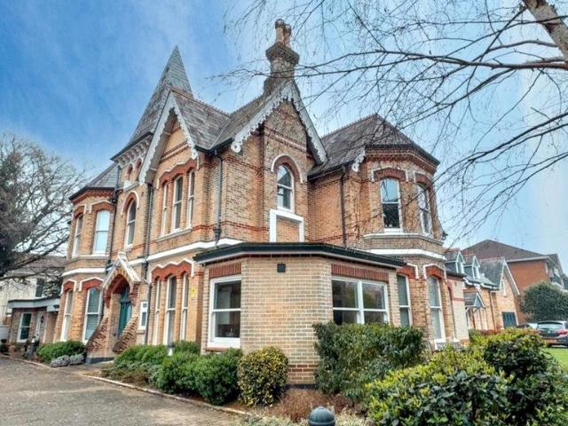 3 bedroom apartment for sale