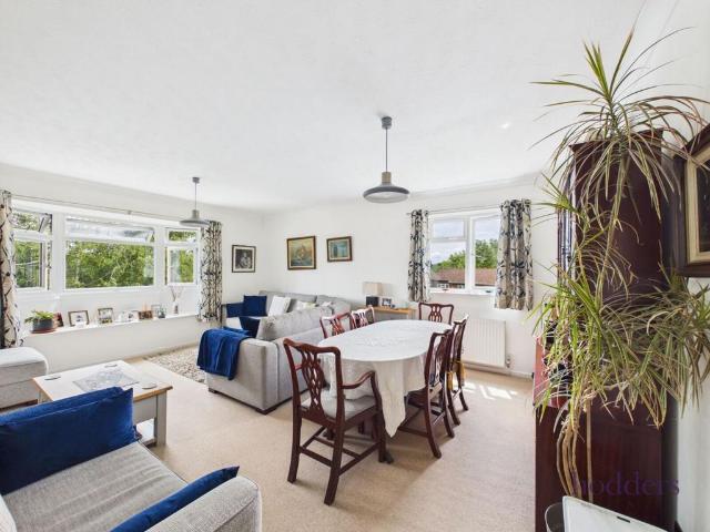 3 bedroom apartment for sale