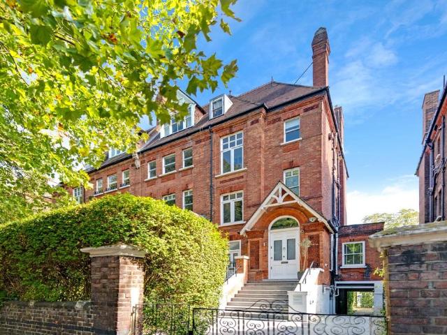 3 bedroom apartment for sale