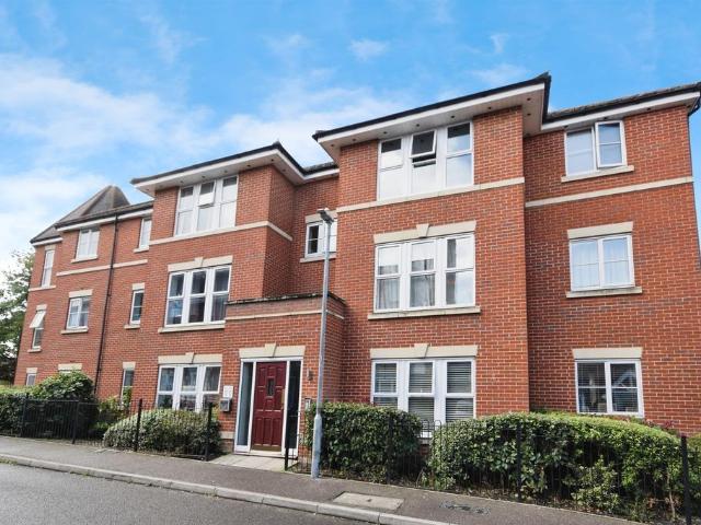 3 bedroom apartment for sale