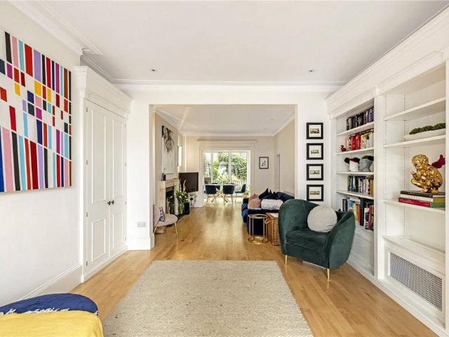 3 bedroom apartment for sale