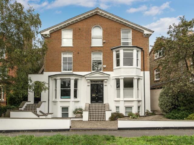 3 bedroom apartment for sale