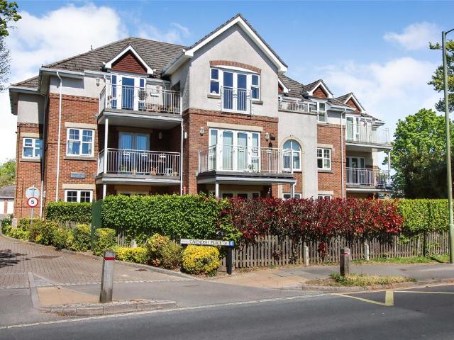3 bedroom apartment for sale