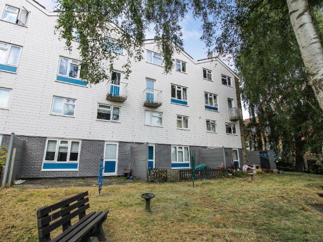 3 bedroom apartment for sale