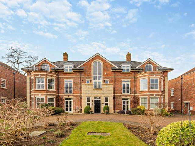 3 bedroom apartment for sale