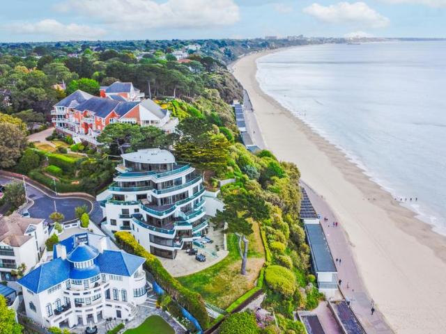 3 bedroom apartment for sale