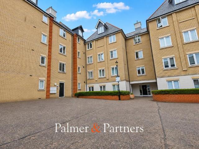 3 bedroom apartment for sale