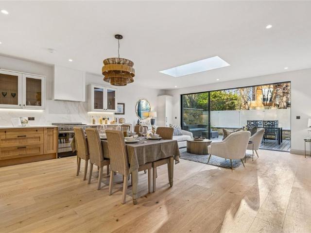 3 bedroom apartment for sale