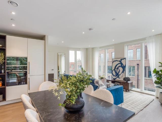 3 bedroom apartment for sale