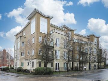 3 bedroom apartment for sale