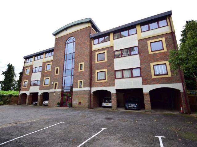 3 bedroom apartment for sale