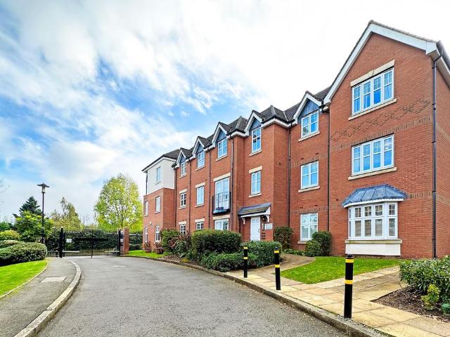 3 bedroom apartment for sale