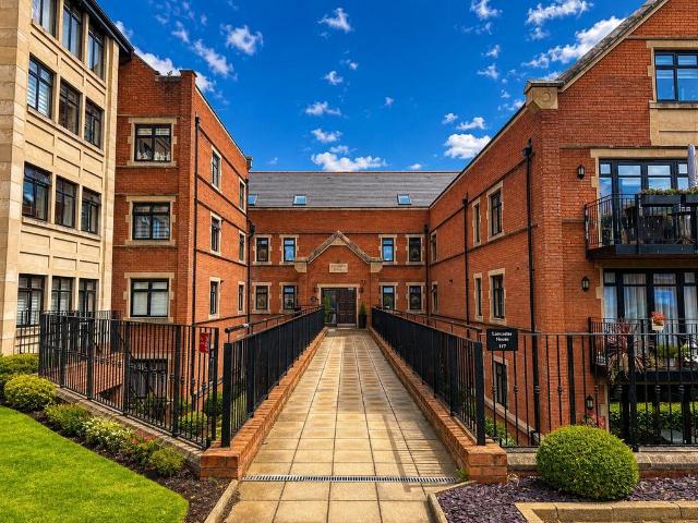3 bedroom apartment for sale