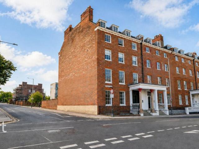 3 bedroom apartment for sale
