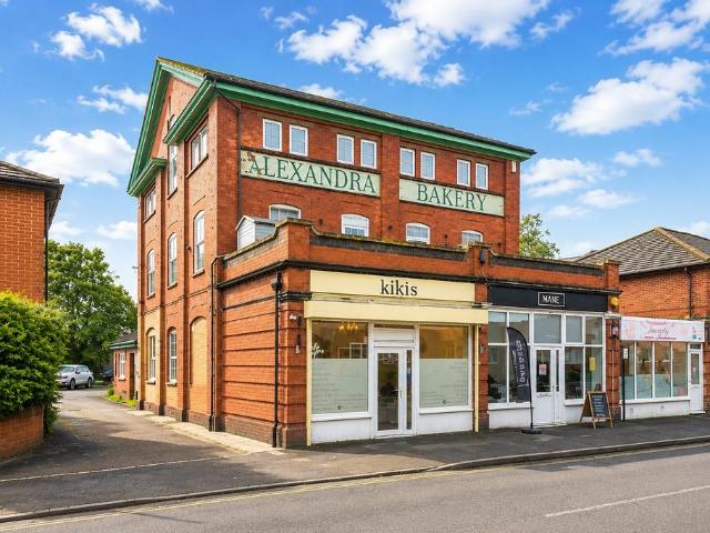 3 bedroom apartment for sale