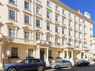Belgravia, London, Greater London - Balcony