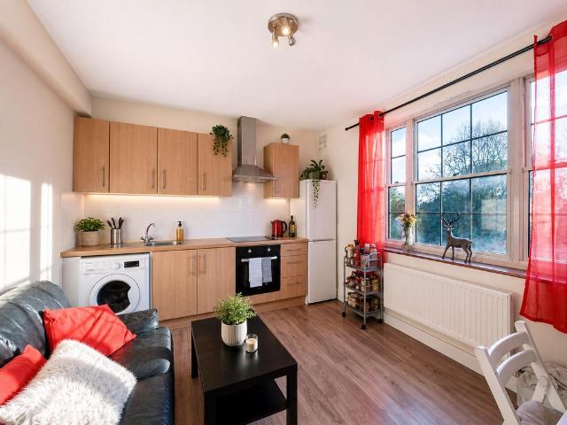3 bedroom apartment for sale