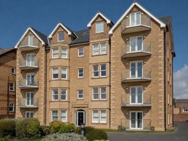3 bedroom apartment for sale