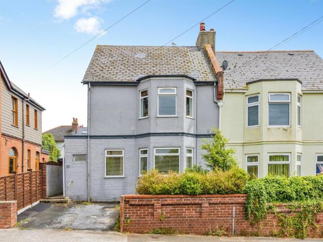3 bedroom apartment for sale