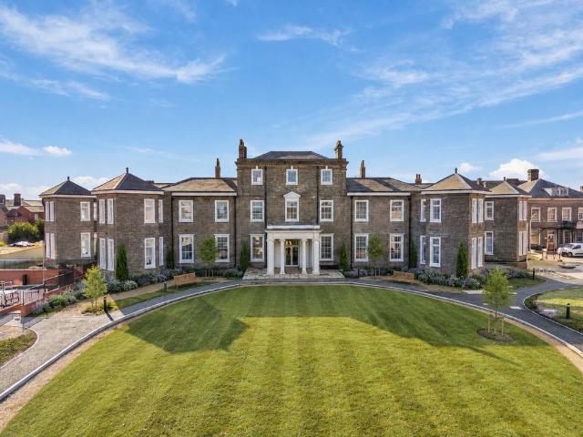3 bedroom apartment for sale