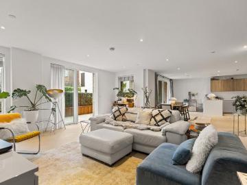 Brondesbury Park, London, Greater London