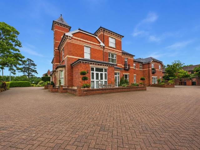 3 bedroom apartment for sale
